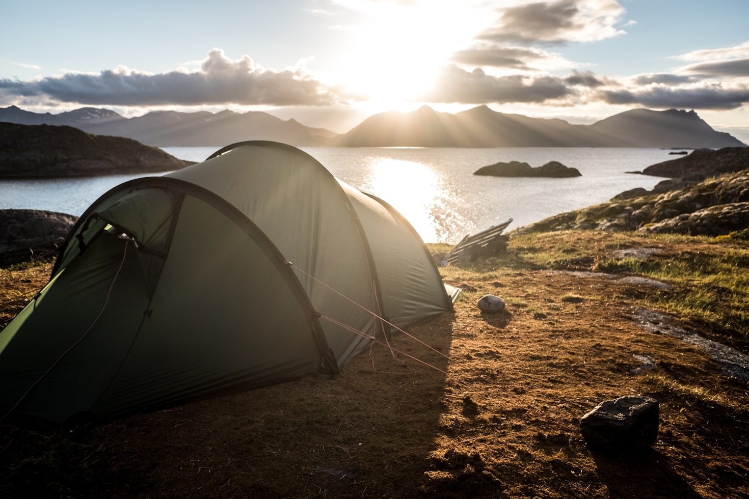 Expert Advice on Lightweight Hiking Gear